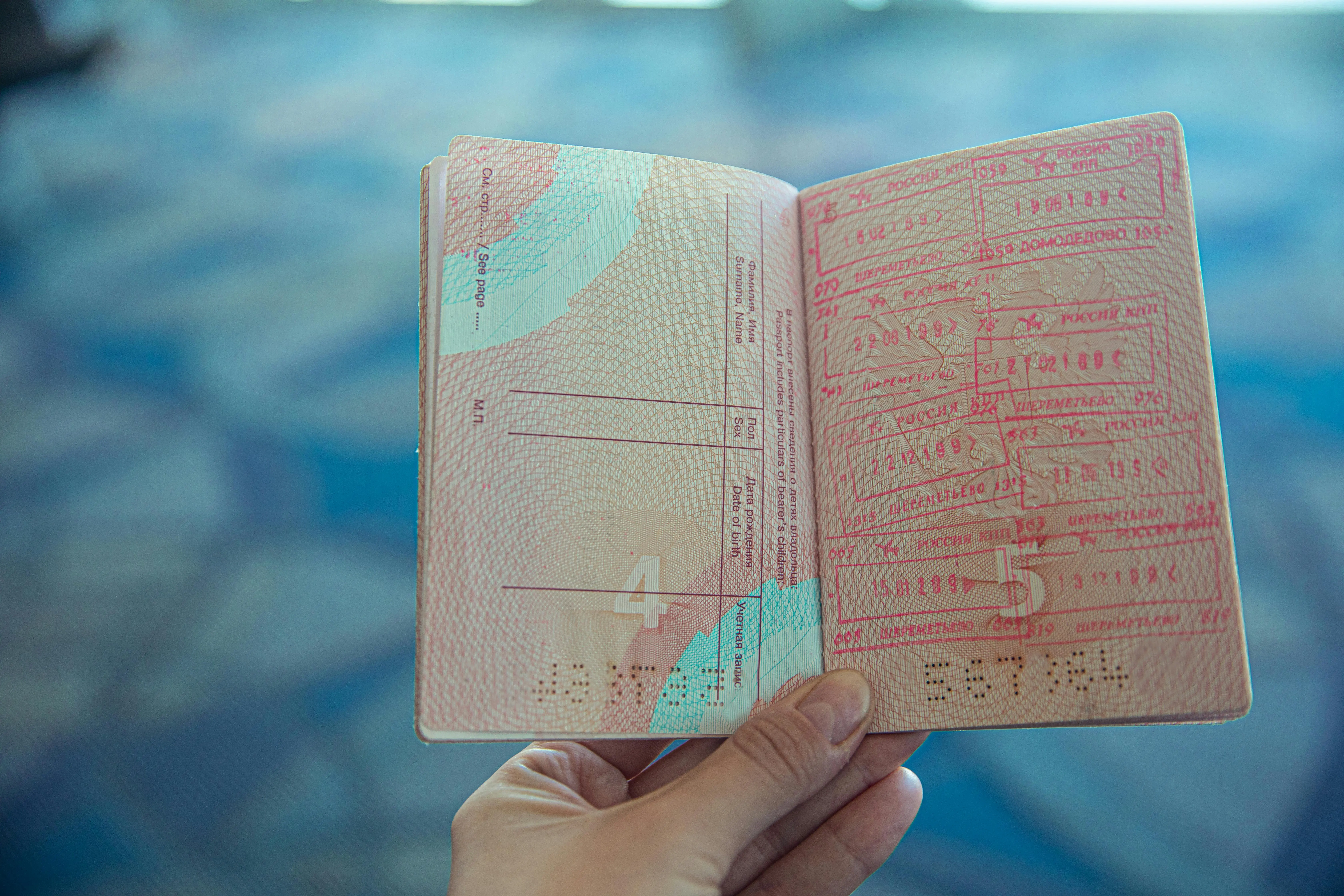 Seamless Relocation: A Comprehensive Guide to UAE Visa & Immigration Services